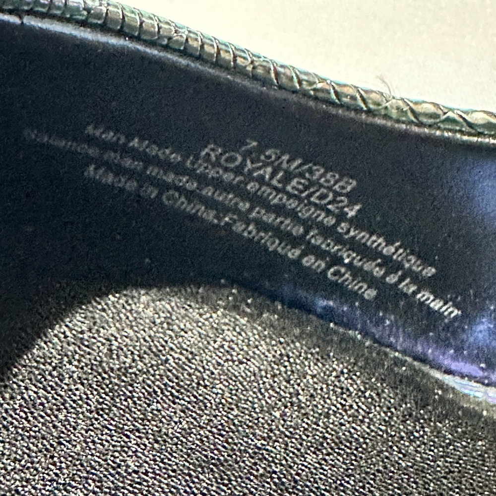 Karl Lagerfeld Royale Multi-Color Animal Print Pointed Toe Pumps Heels 7.5M - Picture 2 of 10